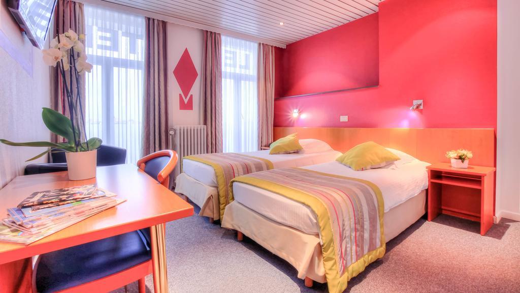 Hotel Le Terminus Mons Pokoj fotografie