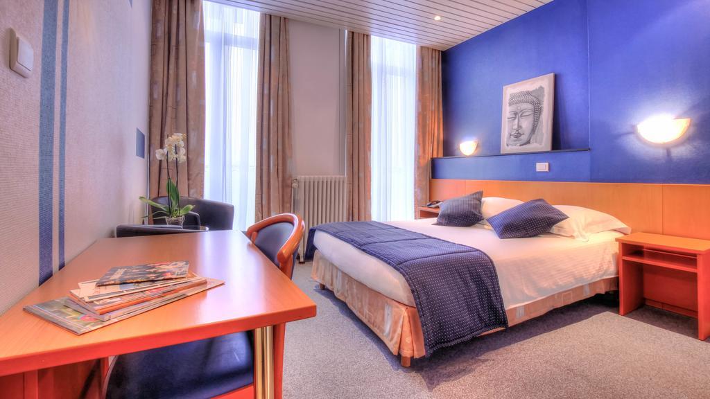 Hotel Le Terminus Mons Pokoj fotografie